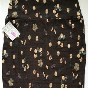 NWT Lularoe M Cassie Skirt ~ black/gray jacquard ~